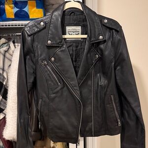 Levi's Women's Classic Black Leather Biker Jacket